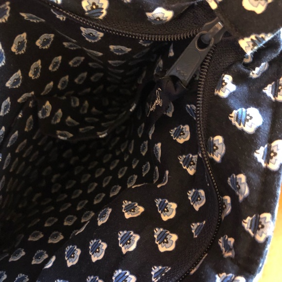 Vera Bradley Navy Purse With Small Blue Flowers - Picture 5 of 7